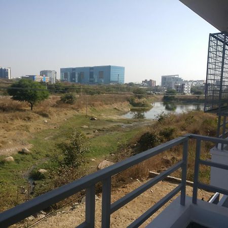 Misty Lake Guest House Hyderabad Esterno foto