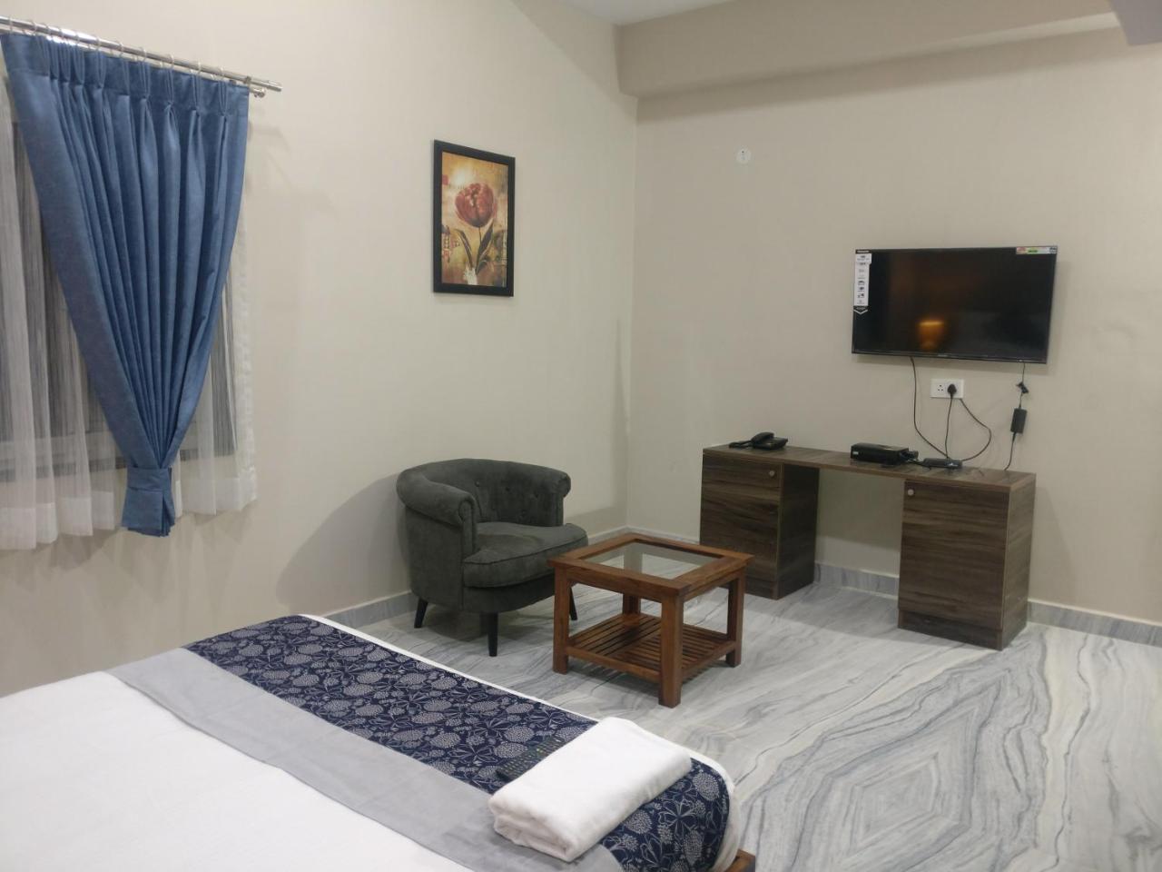Misty Lake Guest House Hyderabad Esterno foto