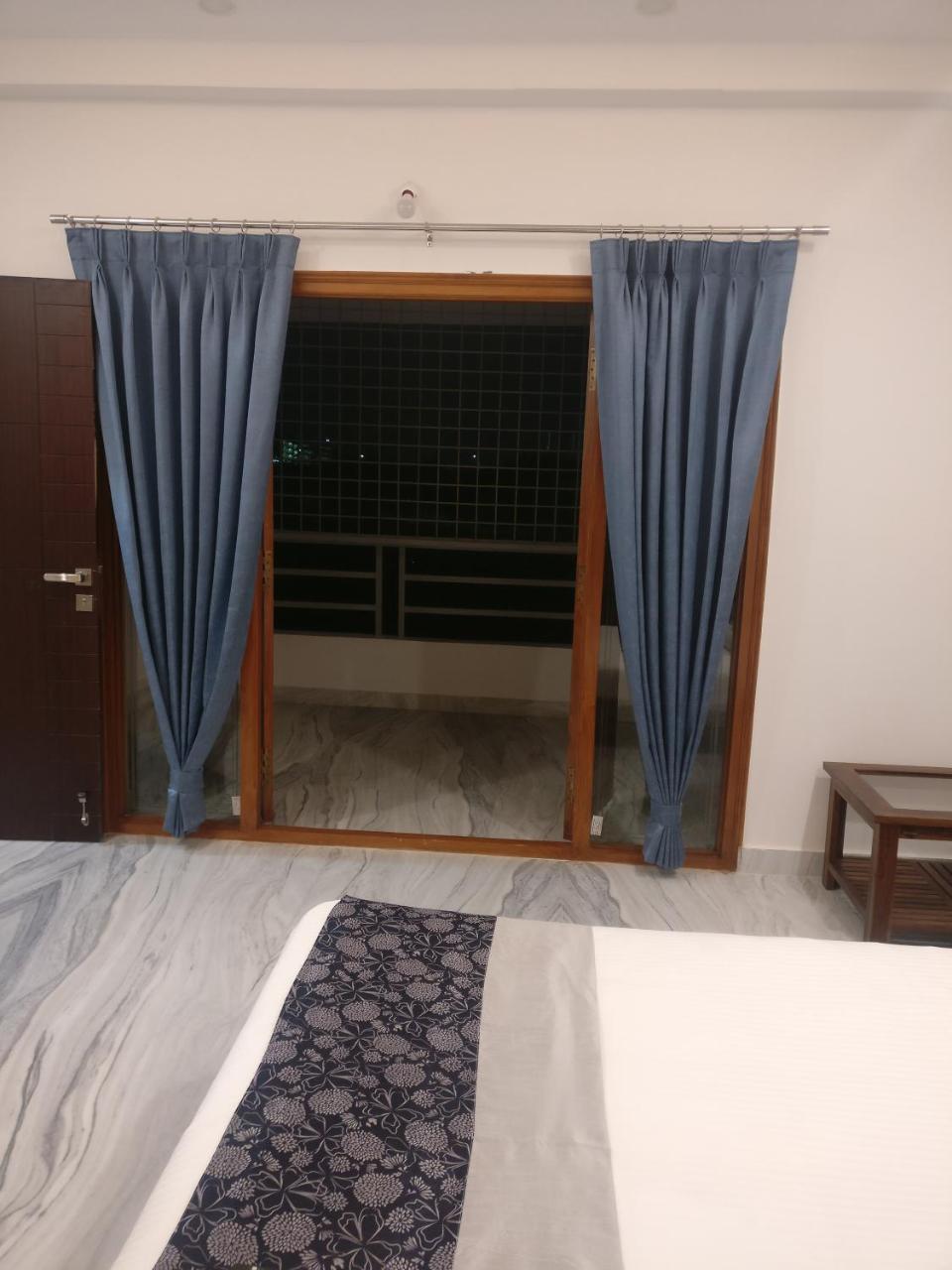 Misty Lake Guest House Hyderabad Esterno foto