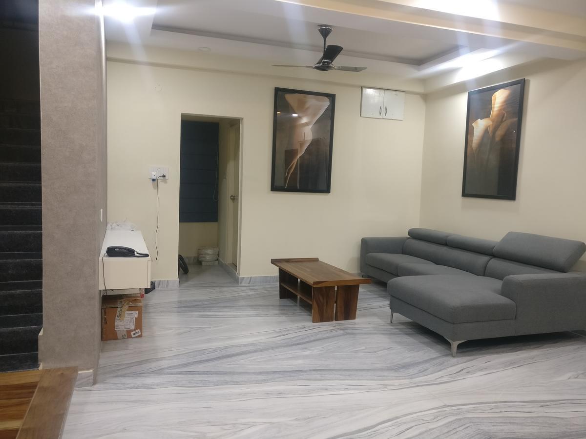Misty Lake Guest House Hyderabad Esterno foto